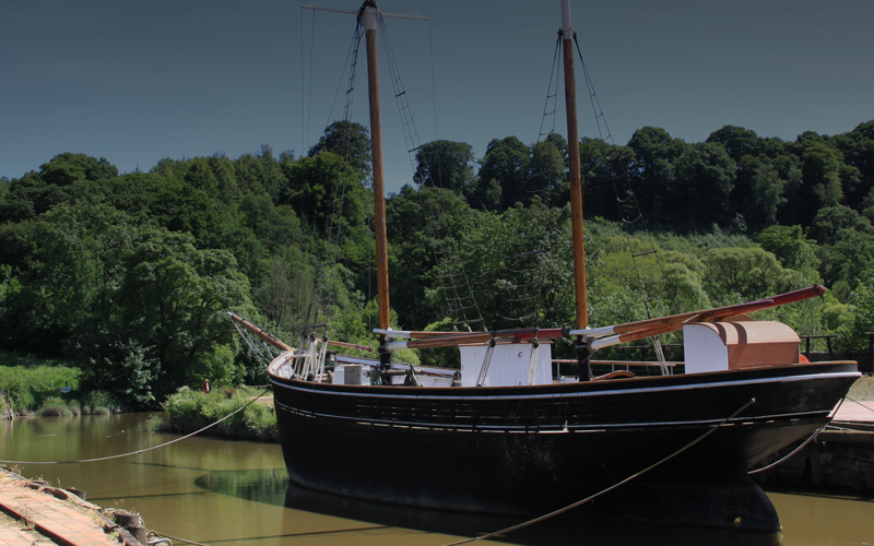 Plymouth Boat Trips Cotehele - Slide One